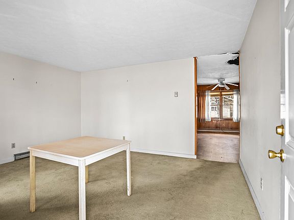 5th image of 1804 Maple Ave.