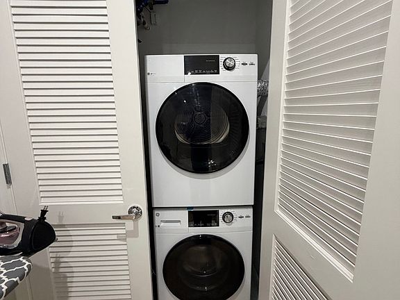 3rd image of 216-218 Mount Pleasant Ave #209