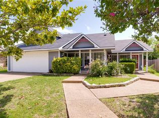 1630 Highpoint Dr, Lewisville, TX 75077