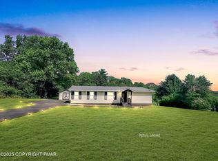 3546 High Hill Rd, Effort, PA 18330