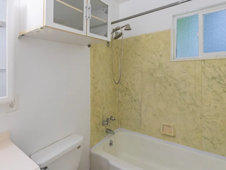 355 Raffetto Dr — Photo 4
