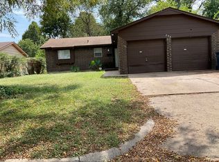 204 W Michael Dr, Midwest City, OK 73110