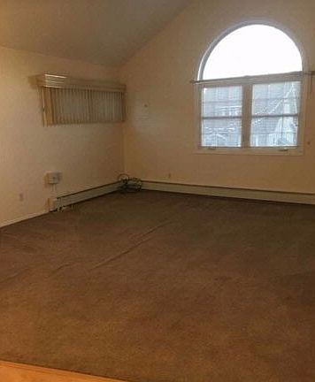 5th image of 410 N Wellwood Ave #2nd