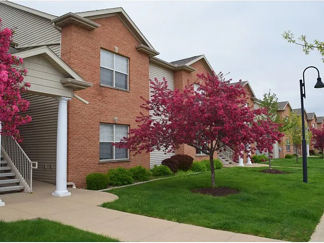3901-4002 Crowwood Dr #18542333 photo 1