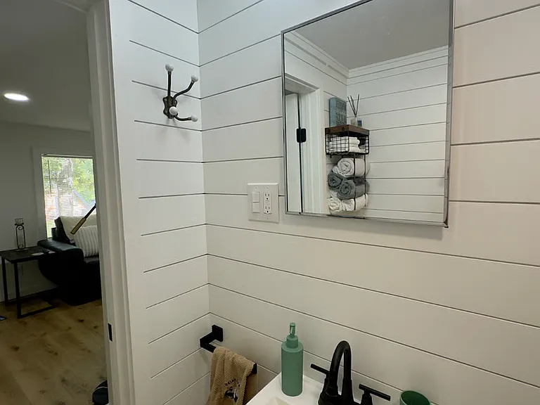 14166 Basswood Ave — Photo 16