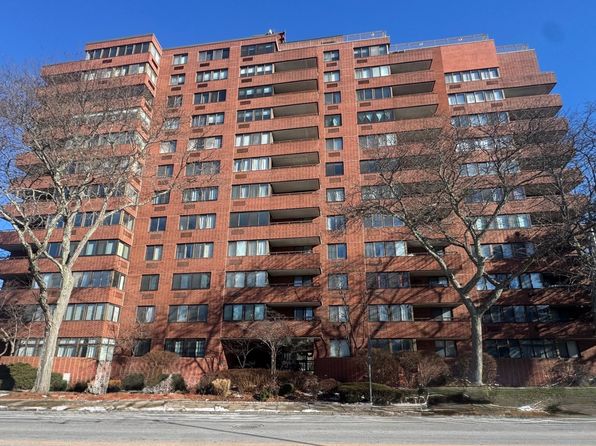 77 Adams St UNIT 1104