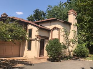 540 Sayer Dr, Hackensack, NJ 08540