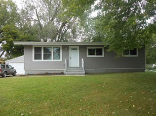 11380 Lakeview Rd, Chisago City, MN 55013