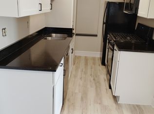 1711 Pleasant St FLOOR 3, Des Moines, IA 50314