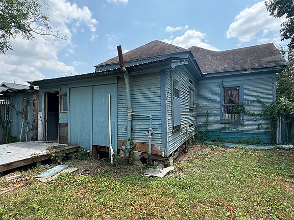 5th image of 337 Stonewall St.