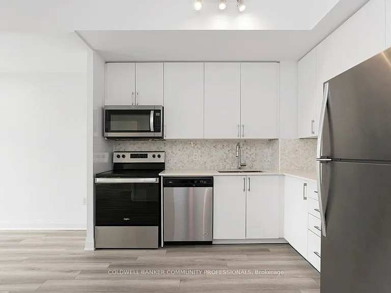 3220 Sheppard Ave E #16 — Photo 13