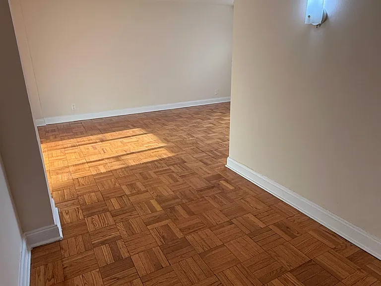188-04 64th Ave #7G — Photo 3