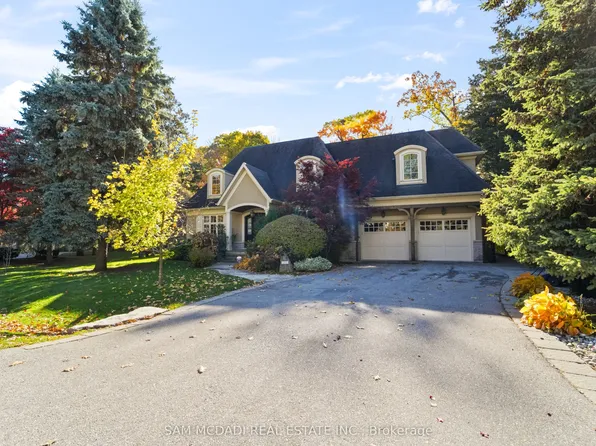 1286 Woodeden Dr, Mississauga, ON L5H 2T6