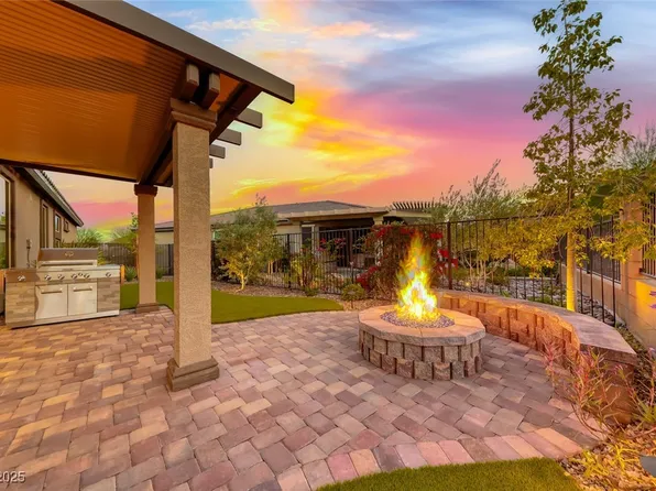 11 Desert Ivy Ln, Henderson, NV 89011