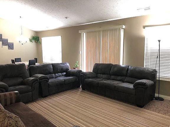 2nd image of 3841 Thorngate Dr #3841
