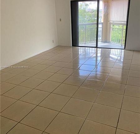 5th image of 8290 Lake Dr APT 520