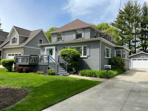 75 Elkenburg St, South Haven, MI 49090