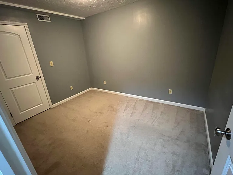 2494 Cedar Creek Ln — Photo 43