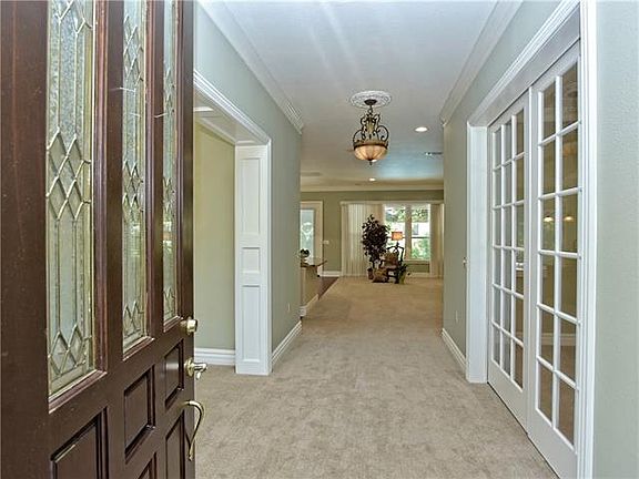 5th image of 117 Hill Country Dr
