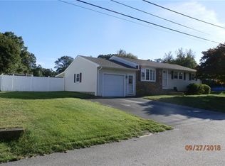 9 Centre St, Coventry, RI 02816