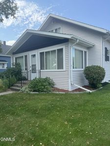 212 2nd St N, Wilton, ND, 58579