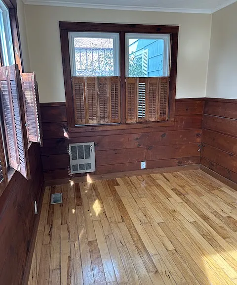 13 Wright Ave — Photo 2