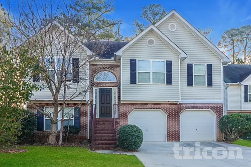 2737 Trellis Oaks Dr SW Photo 1
