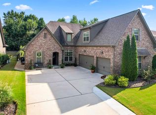 363 Strathaven Dr, Pelham, AL 35124