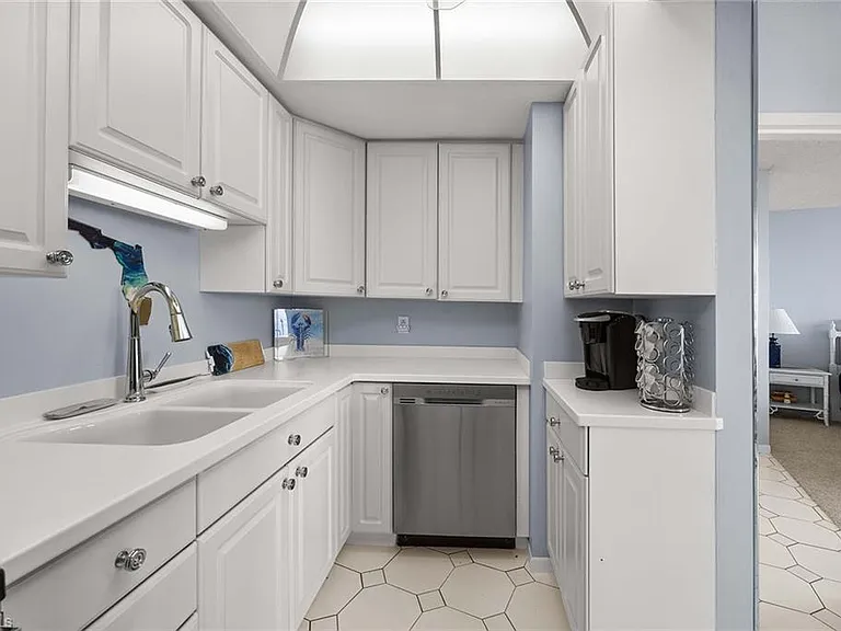 58 N Collier Blvd #2101 — Photo 15