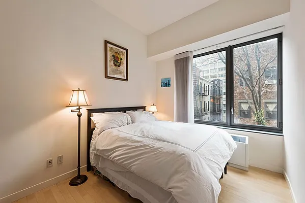 Sold by Nest Seekers International | media 4