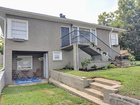 2nd driveway to lower level 