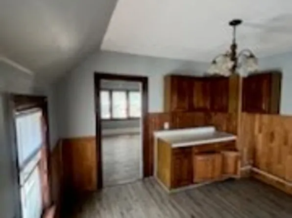 2146 S Aldrich St, Milwaukee, WI 53207