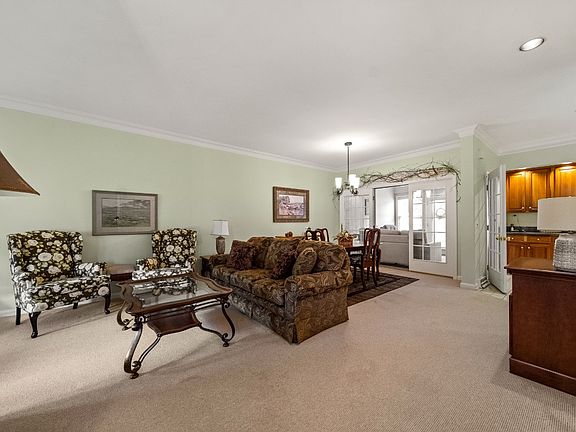 5th image of 1233 Tower Ln #4