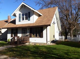 1517 5th Ave, Windom, MN 56101