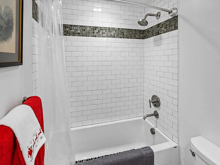 5 W Mendenhall St #309 — Photo 7