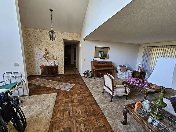 4th image of 8851 Palladay Rd