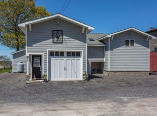 160 Rikers Beach Rd, Oswego, NY 13126