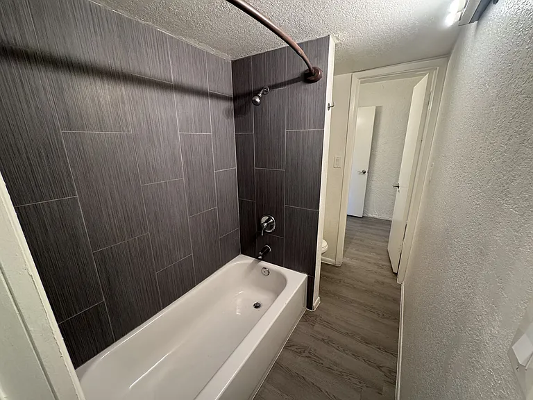 3311 N 18th St #17 — Photo 9