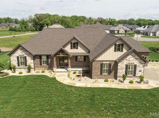 1870 Bethel Ridge Farms Blvd, O'Fallon, IL 62269