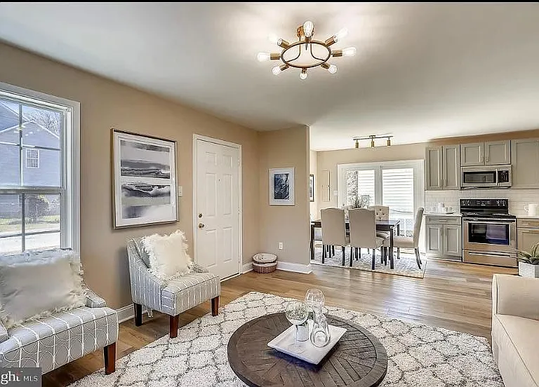 731 Opus Ave — Photo 6