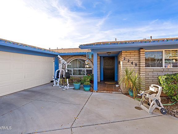 4th image of 2248 CARMELITA Drive