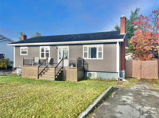 2 Aspen Hts, Grand Falls Windsor, NL A2B1G7