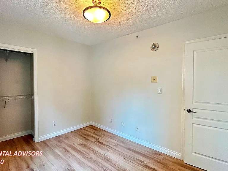 9707 106th St NW #307 — Photo 14