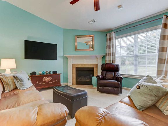 5th image of 4902 White Petal Way