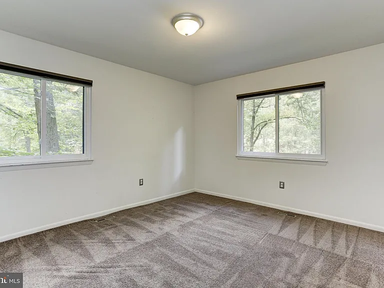 10373 Currycomb Ct — Photo 23