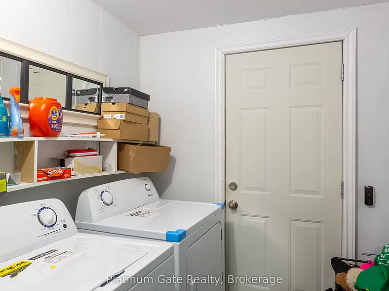 1040 Gladstone Ave — Photo 14