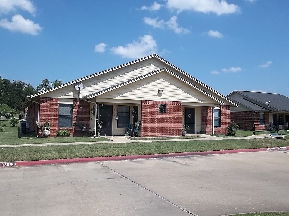 Paris Retirement Village - 1400 W Washington St Paris TX | Zillow