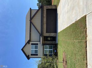 156 Sophie Cir #15, Locust Grove, GA 30248