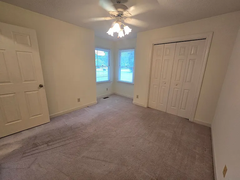 215 Mill Pond Rd — Photo 21