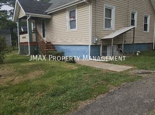 1406 Gilbert Rd NW, Roanoke, VA 24017